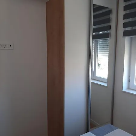 Daire Horvat Bibinje